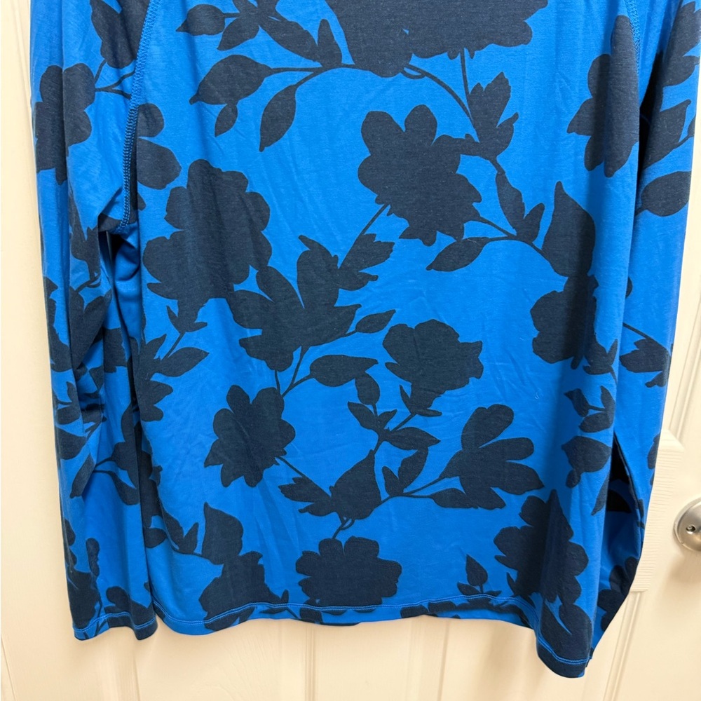 G/FORE Blue Floral Raglan Quarter Zip - Picture 8 of 9